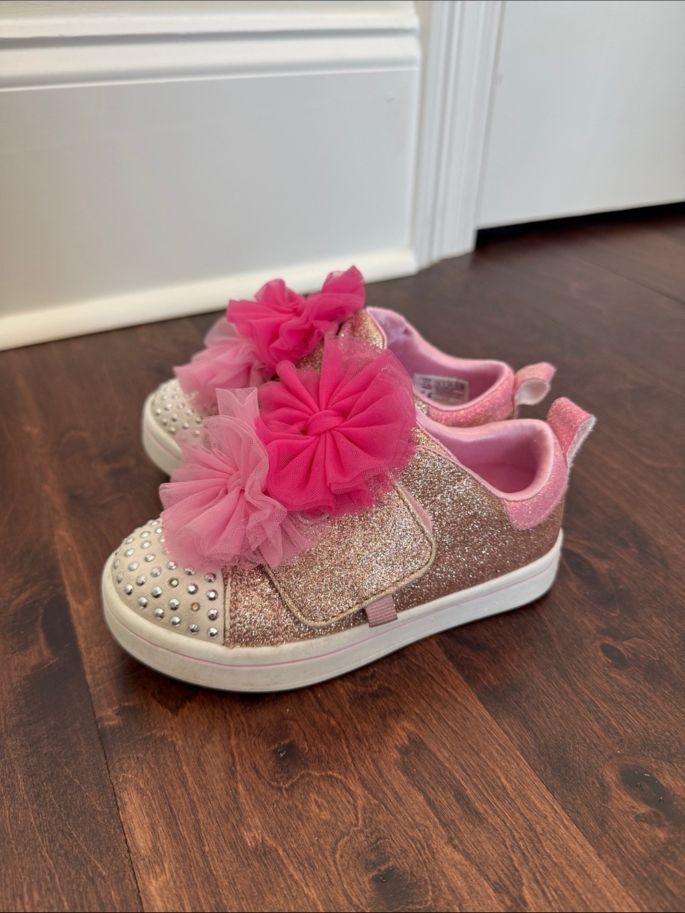 Skechers Twinkle Toes Girls Sparkly Glitter Shoes Light-up Sneakers, size 10